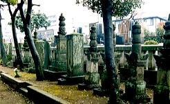 岡野家歴代の墓所