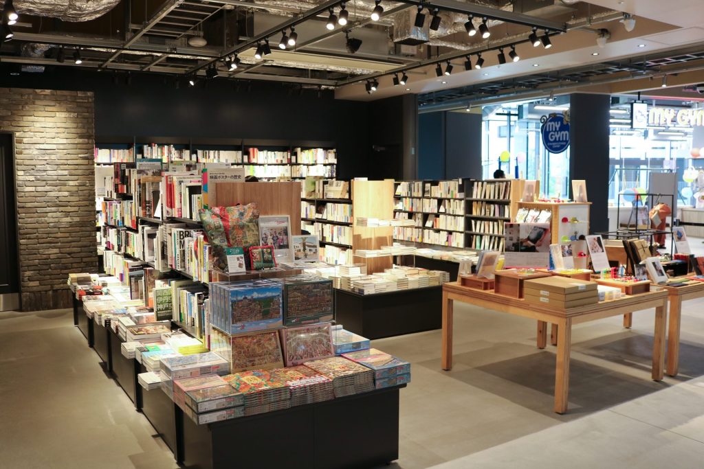 グラングリーン大阪店書籍・雑誌・雑貨エリア
