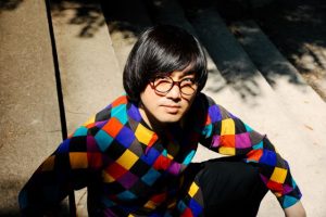 タニシさん近影