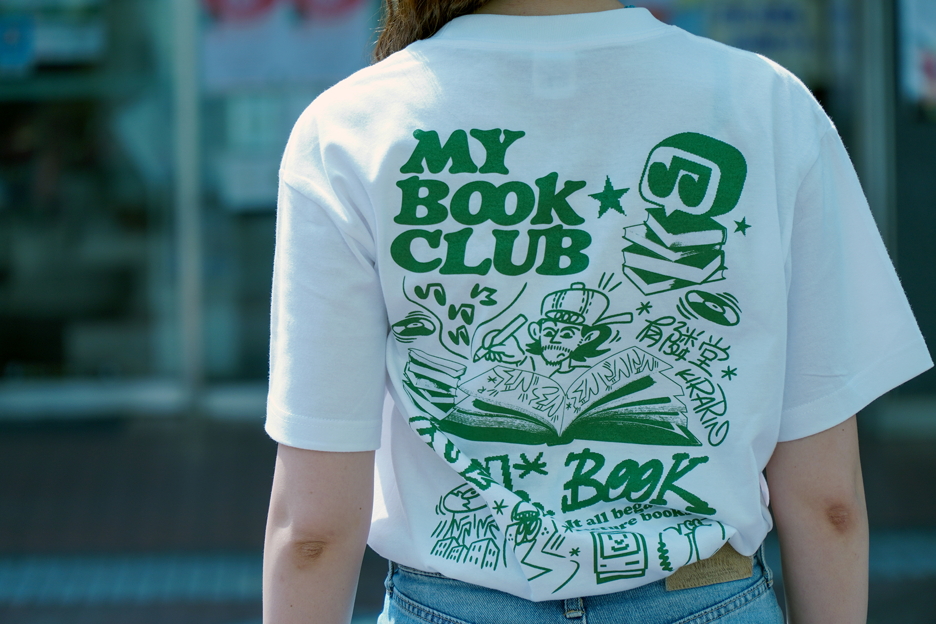 GRAVIBES,kirarinさんの躍動感あるアート、Tシャツ背中側のプリント