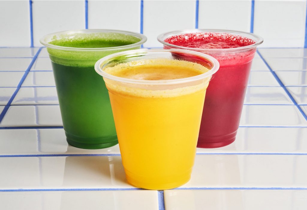 ジュースのカップ