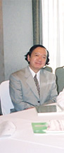 雪山行二氏