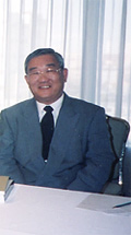 松信裕