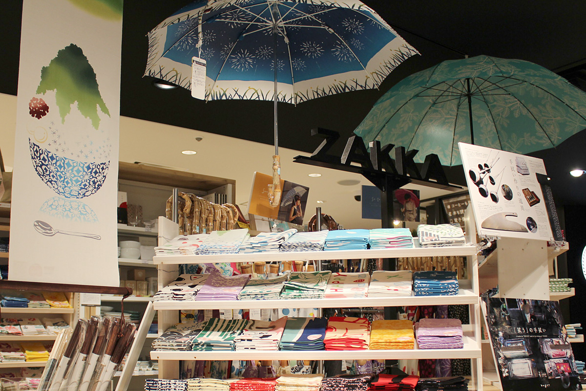 Nugoo鎌倉 伝統技法の手拭いと 傘 Story Story 新宿 有隣堂