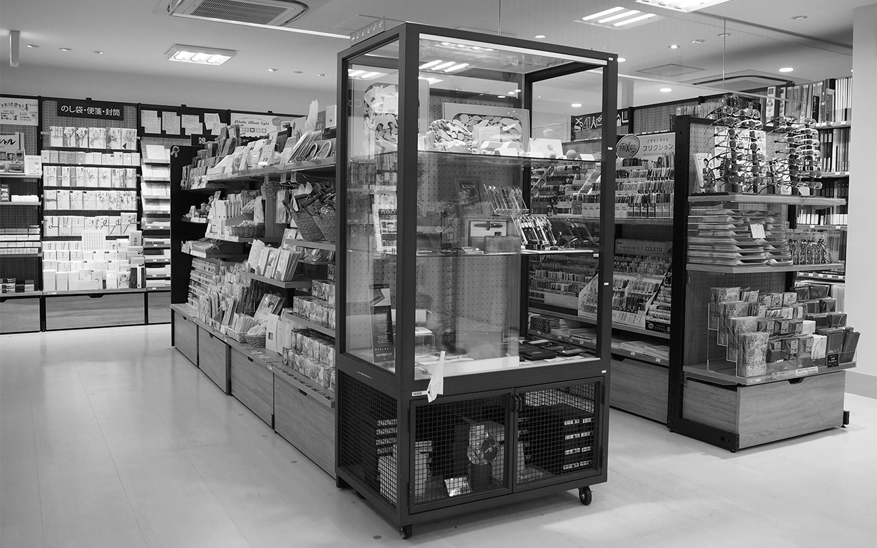 閉店 アトレヴィ三鷹店 文房具売場