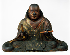 日蓮聖人坐像