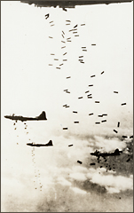 横浜に投弾するB29（1945年5月29日）