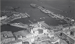 終戦直後の大桟橋と新港埠頭