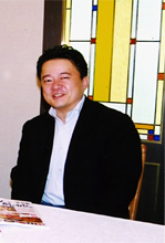 山本謙治氏