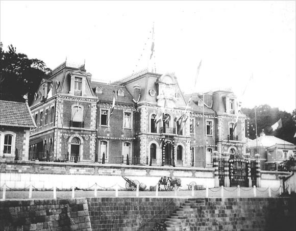 フランス領事館（1896年）