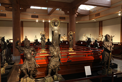 鎌倉国宝館常設展示の様子